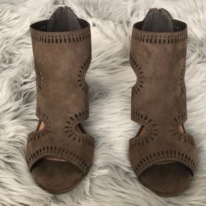 Olive green suede heels.